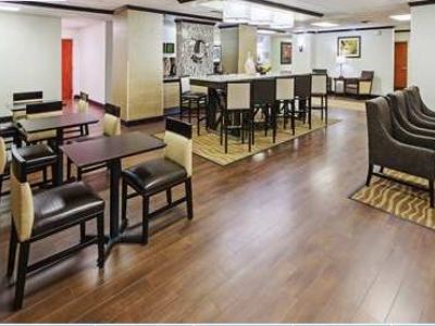 Hotel 6-conway, Ar 2*